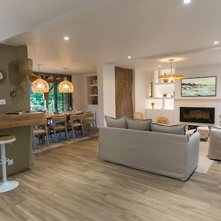 Pinhat Villa *